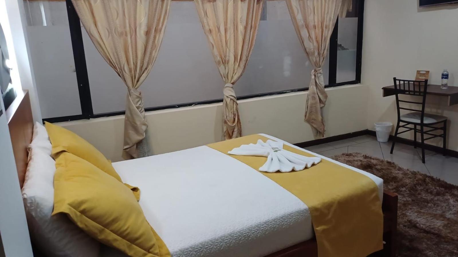 איבארה Hotel Miraflores מראה חיצוני תמונה